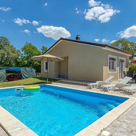 House Mir Holiday home Kanfanar